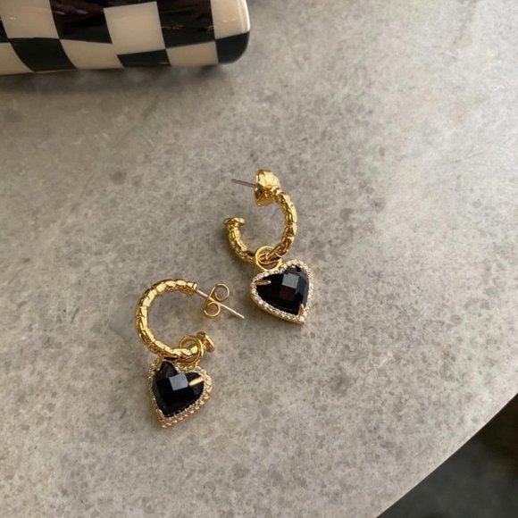 Black onyx earrings,dangle heart earrings,heart shaped earrings, heart earrings - Picture 9 of 12